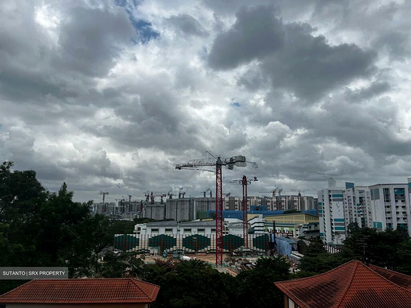 Blk 327 Jurong East Street 31 (Jurong East), HDB Executive #514779091